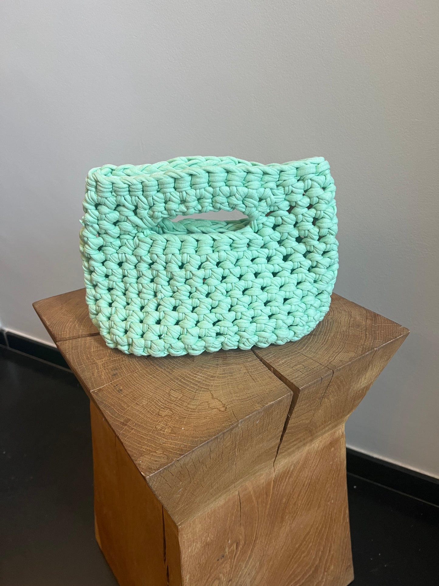 Honnie Classic - Handmade crochet bag