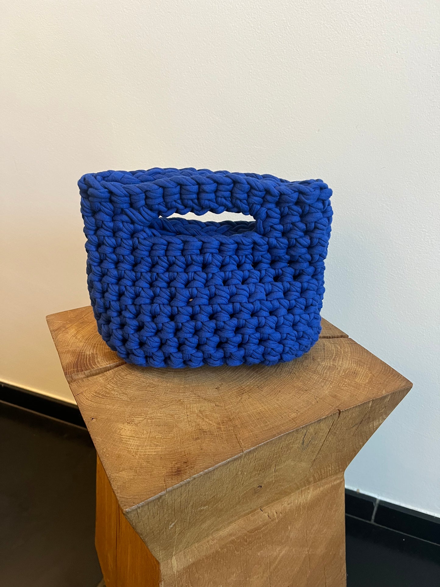 Honnie Classic - Handmade crochet bag